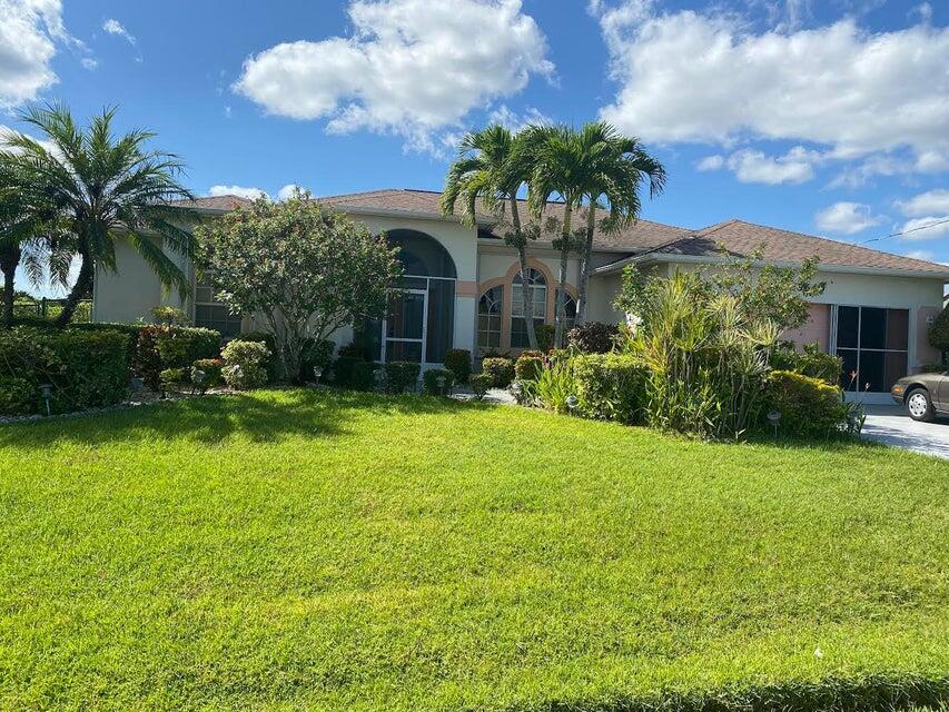 5640 NW Commodore Terrace