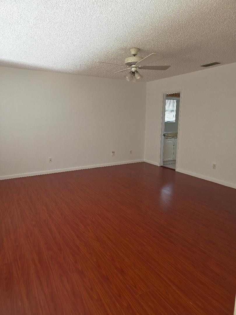 INVERRARY 32 - Residential