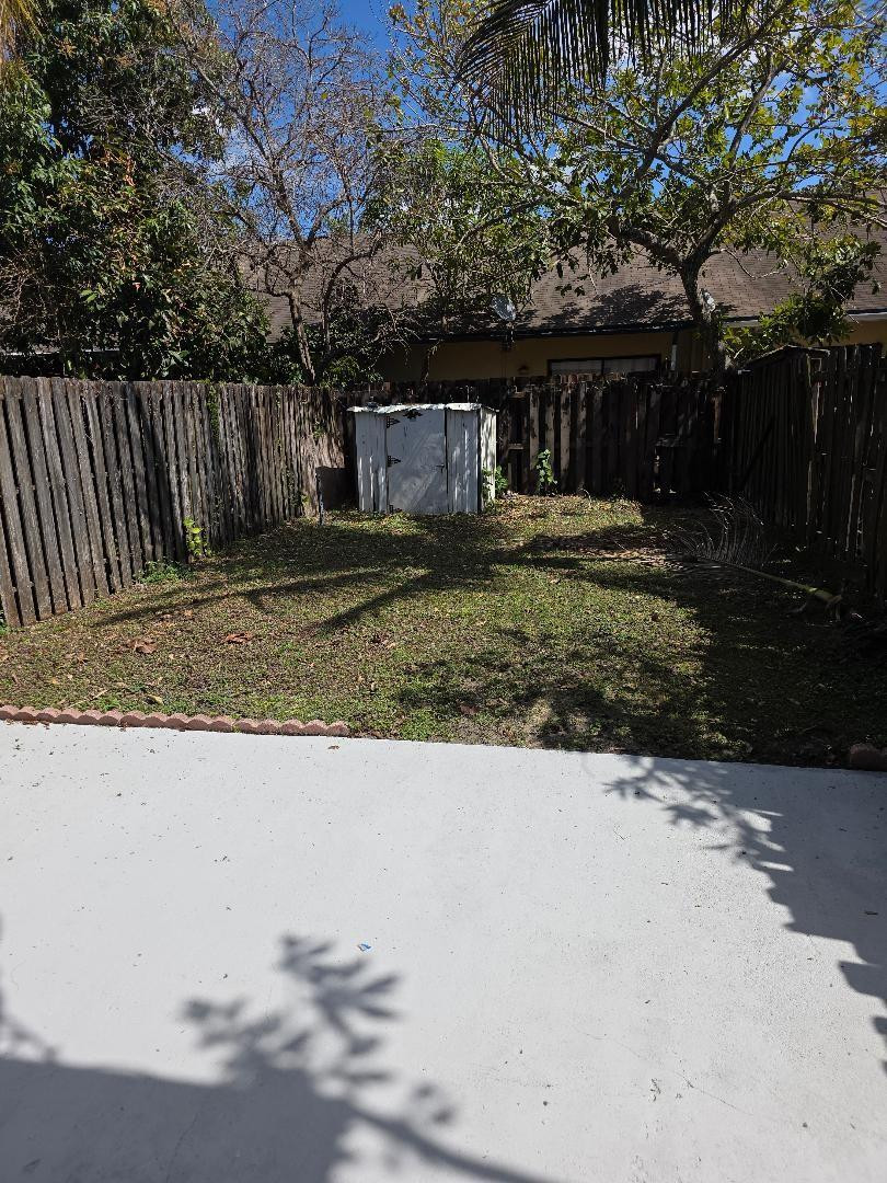 INVERRARY 32 - Residential