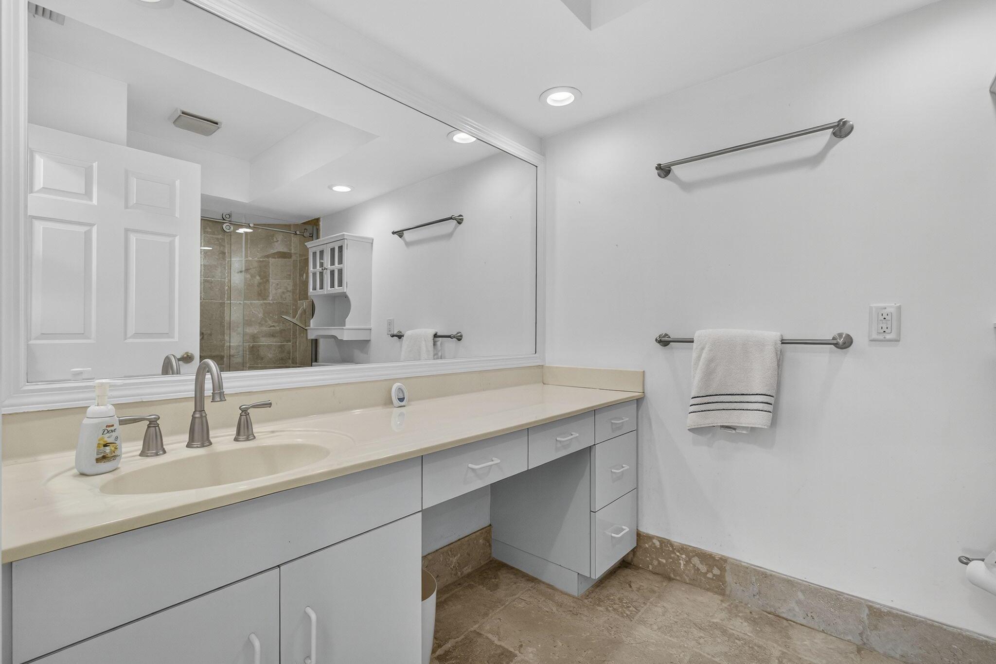 VILLAS OF OCEAN DUNES 4 - Residential