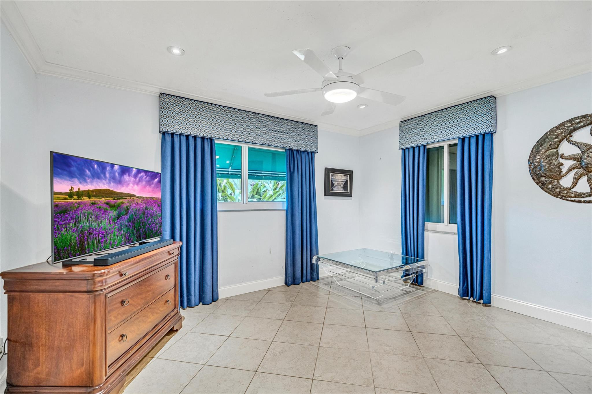 Coral Woods 33-25 B - Residential