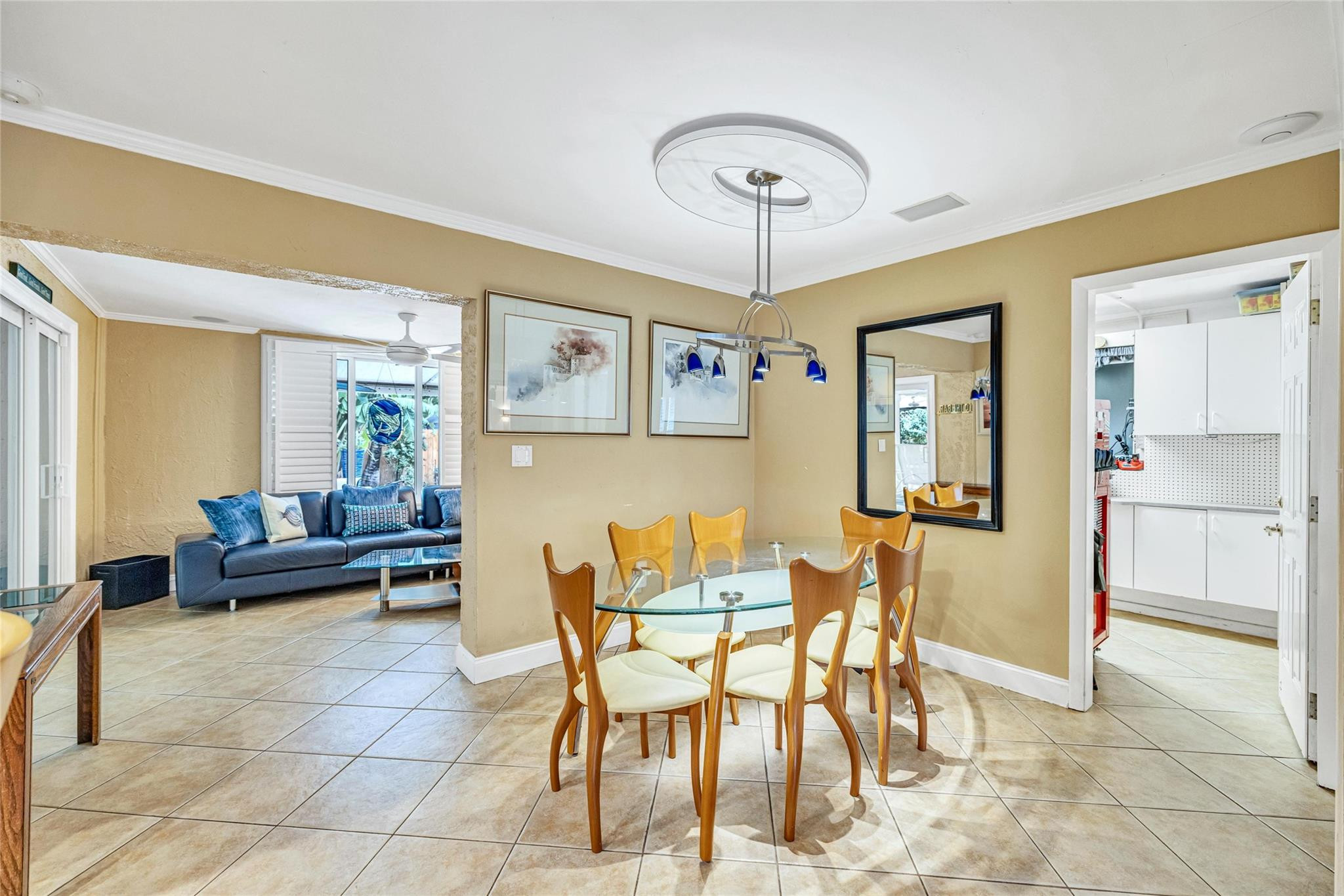 Coral Woods 33-25 B - Residential