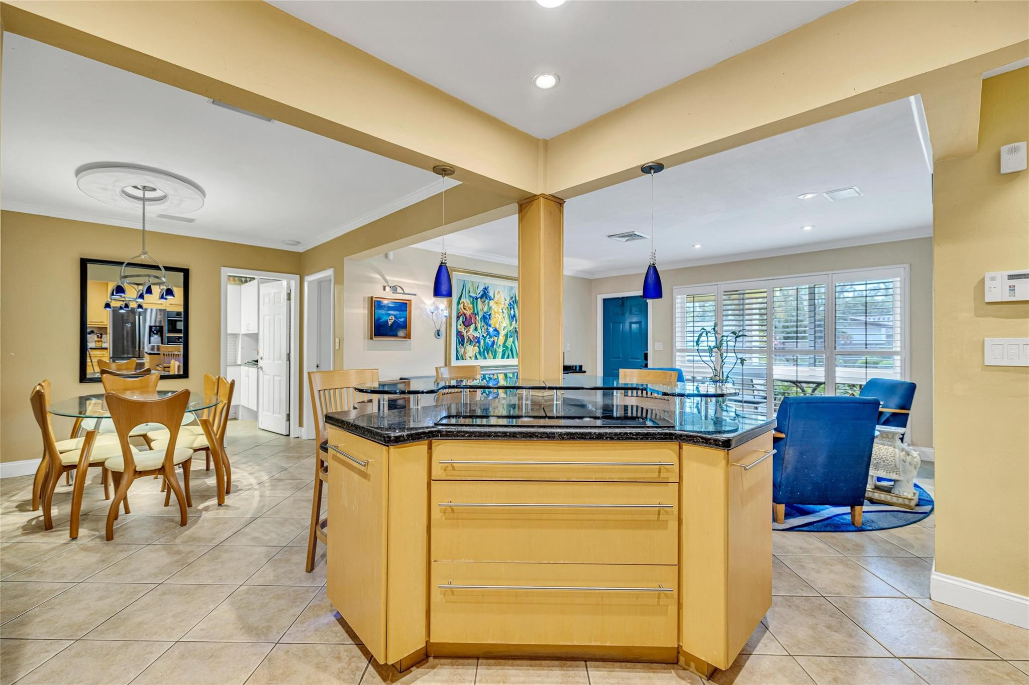 Coral Woods 33-25 B - Residential