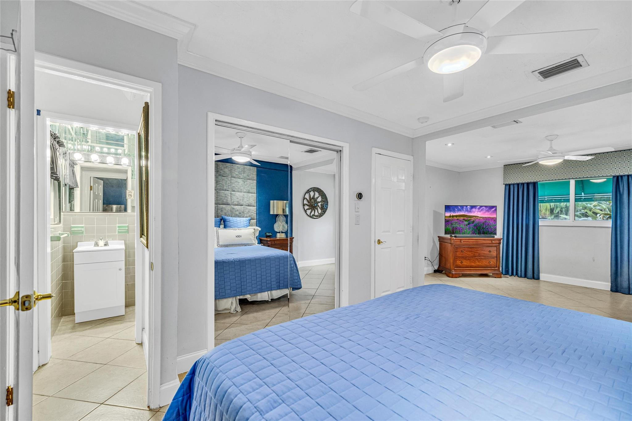 Coral Woods 33-25 B - Residential