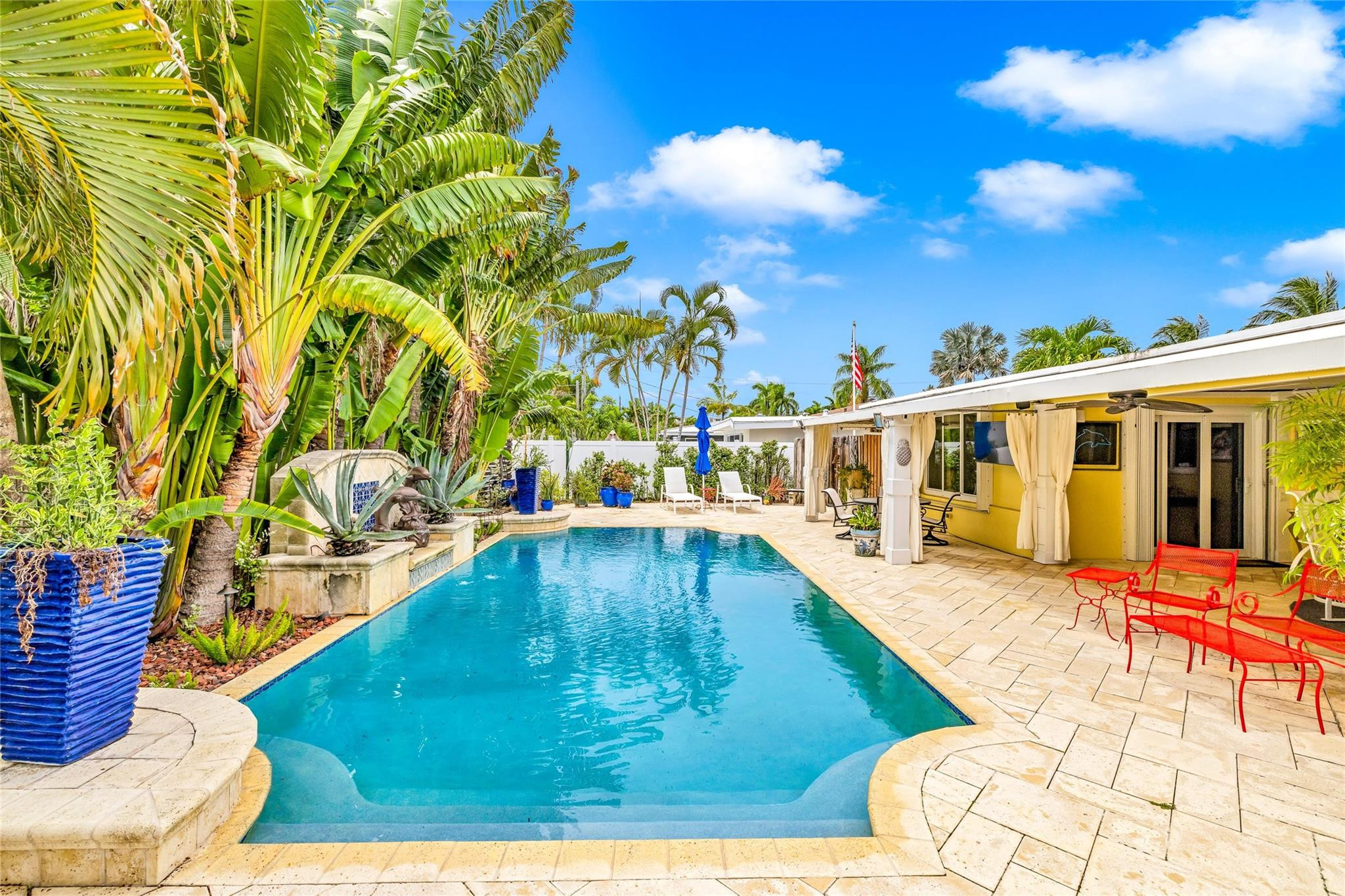 Coral Woods 33-25 B - Residential