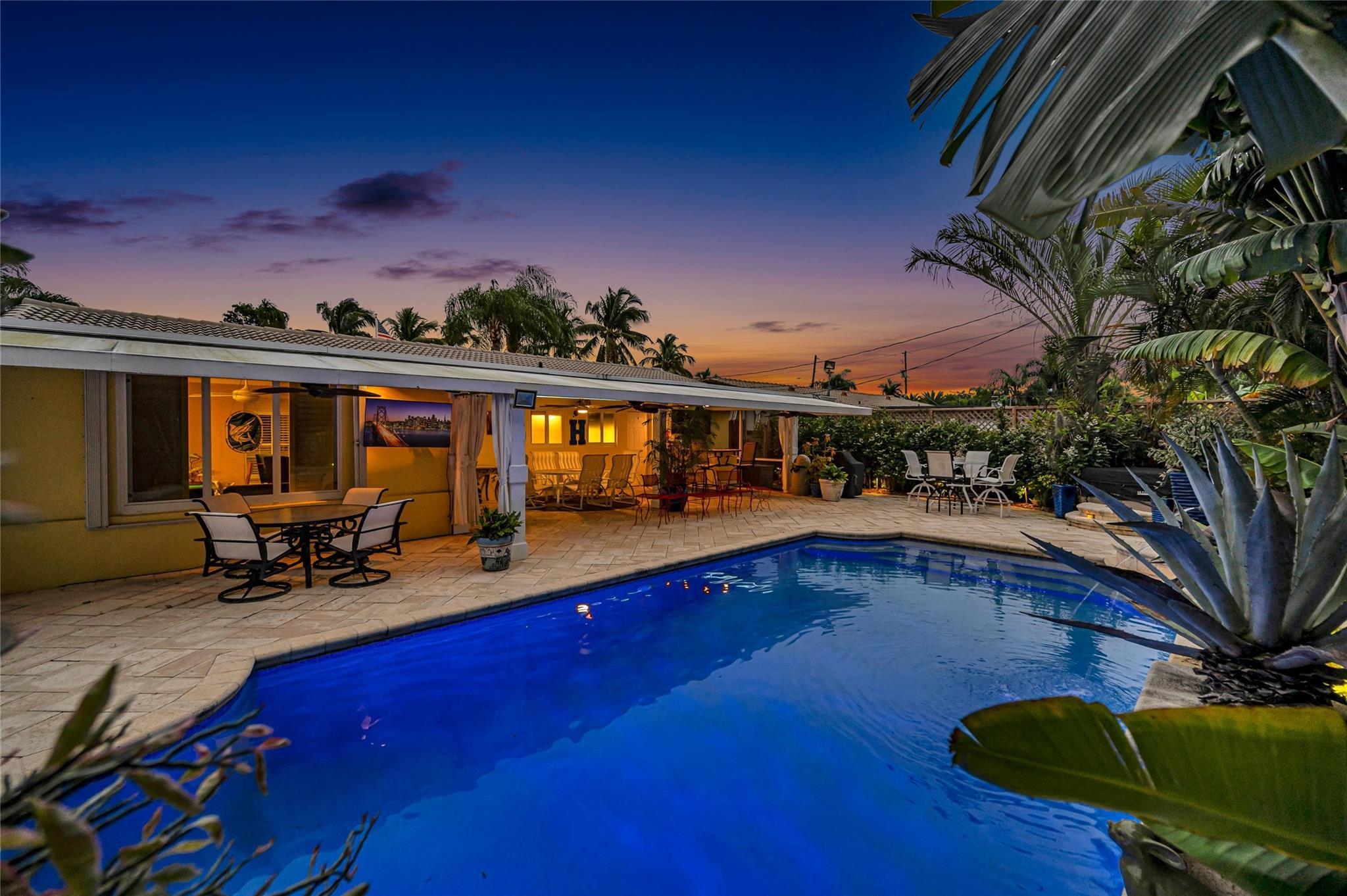 Coral Woods 33-25 B - Residential