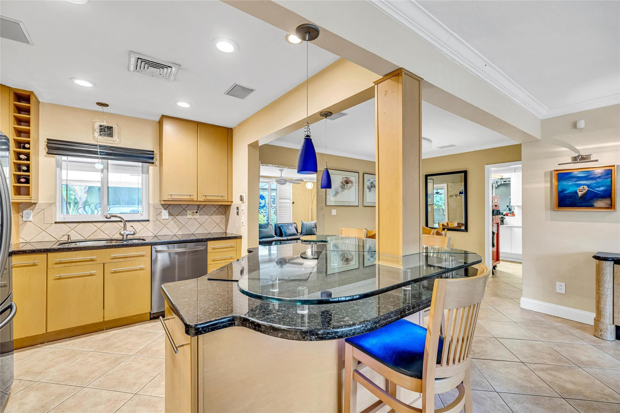 Coral Woods 33-25 B - Residential