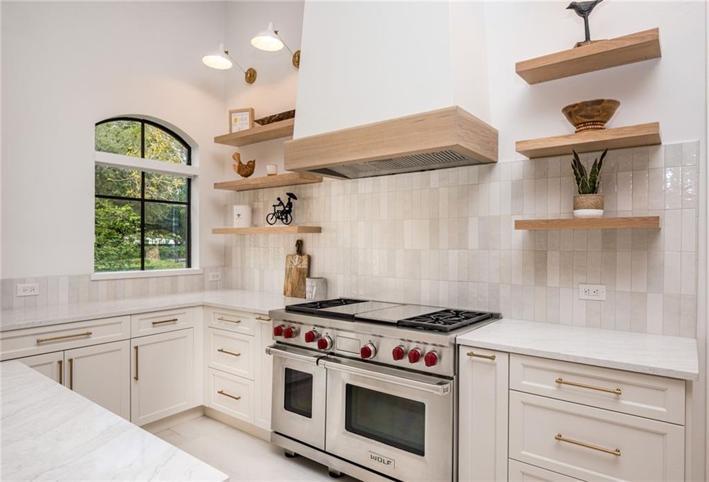 SUNSHINE RANCHES - Residential