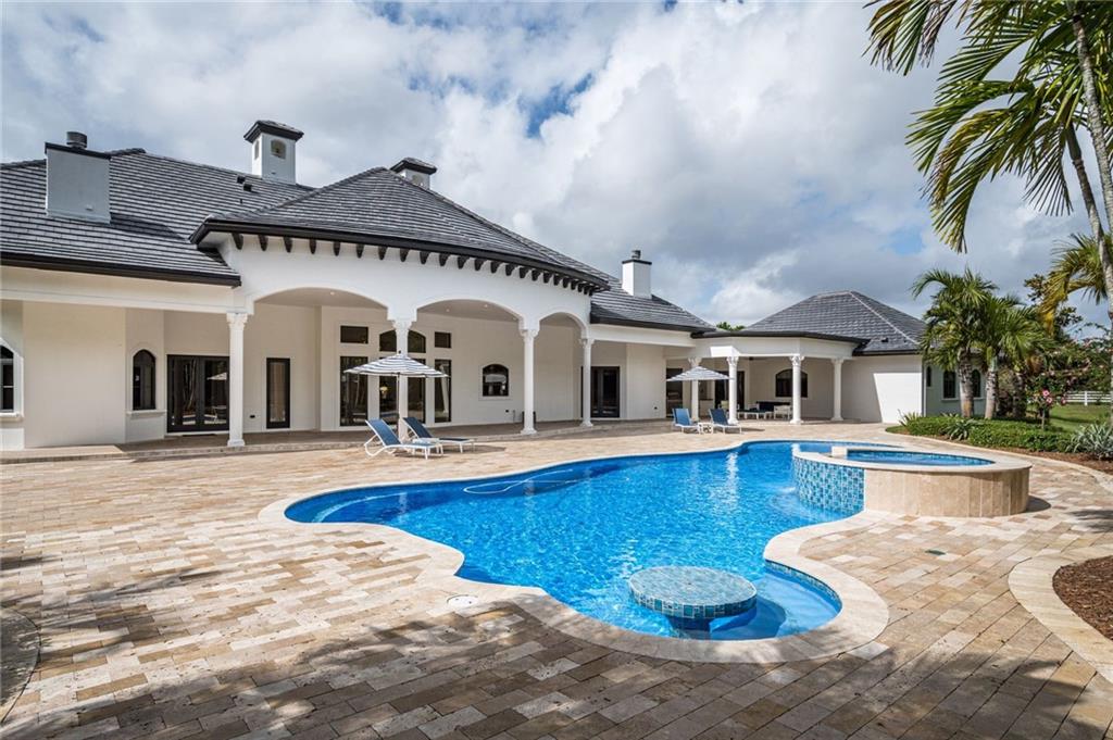 SUNSHINE RANCHES - Residential