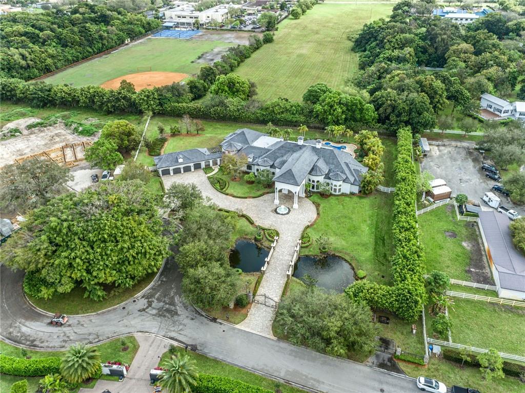 SUNSHINE RANCHES - Residential