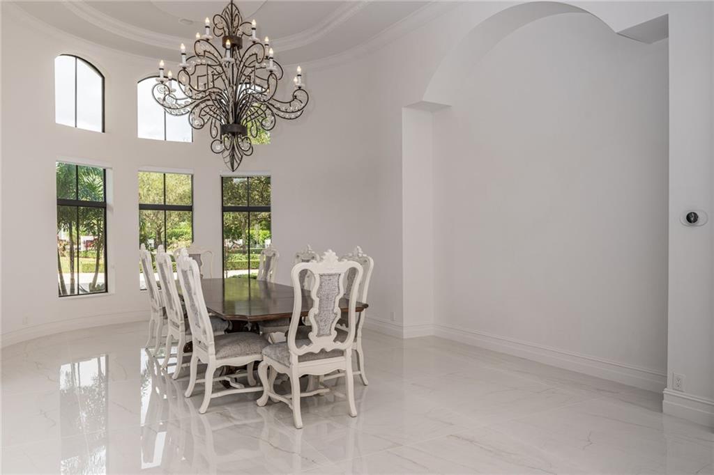 SUNSHINE RANCHES - Residential