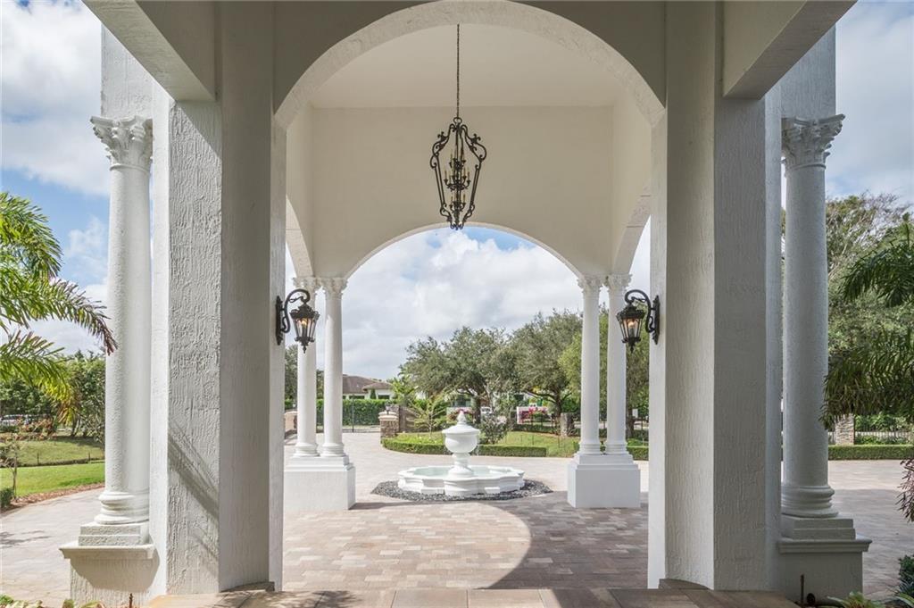 SUNSHINE RANCHES - Residential