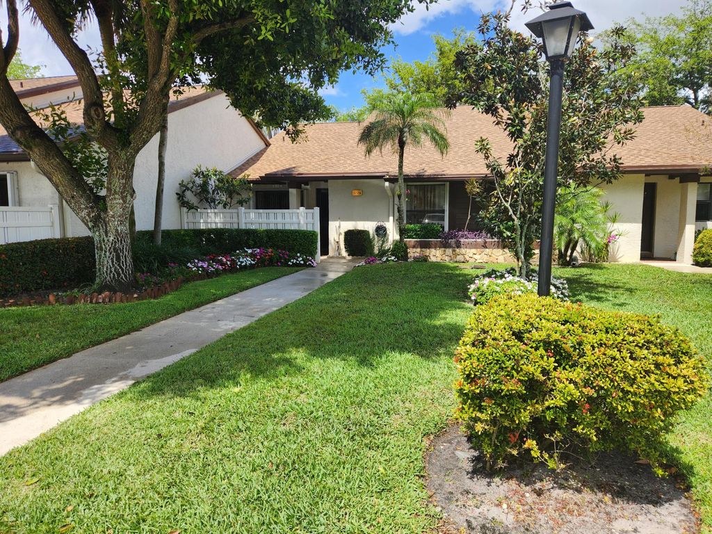 Photo of 3226 S Carambola Cir S, Coconut Creek, FL 33066 (MLS # B26007964)