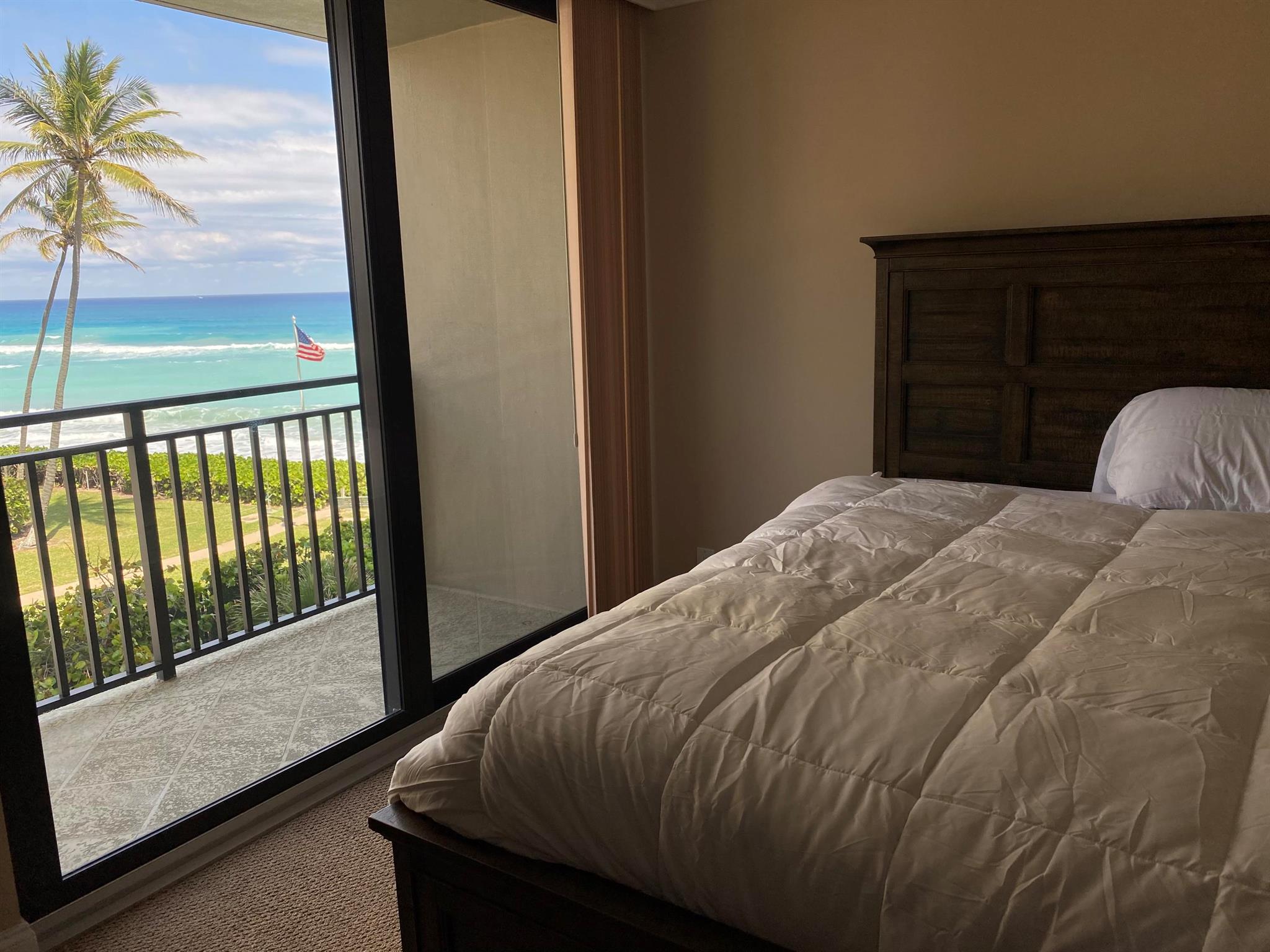 SEAGRAPE CONDO - Residential Lease