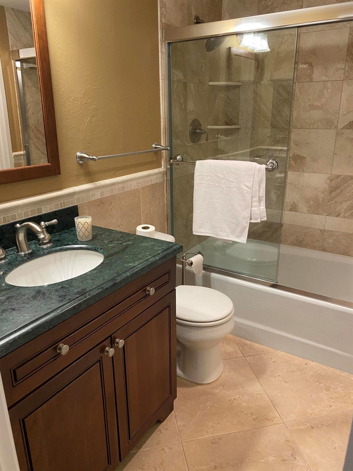 SEAGRAPE CONDO - Residential Lease
