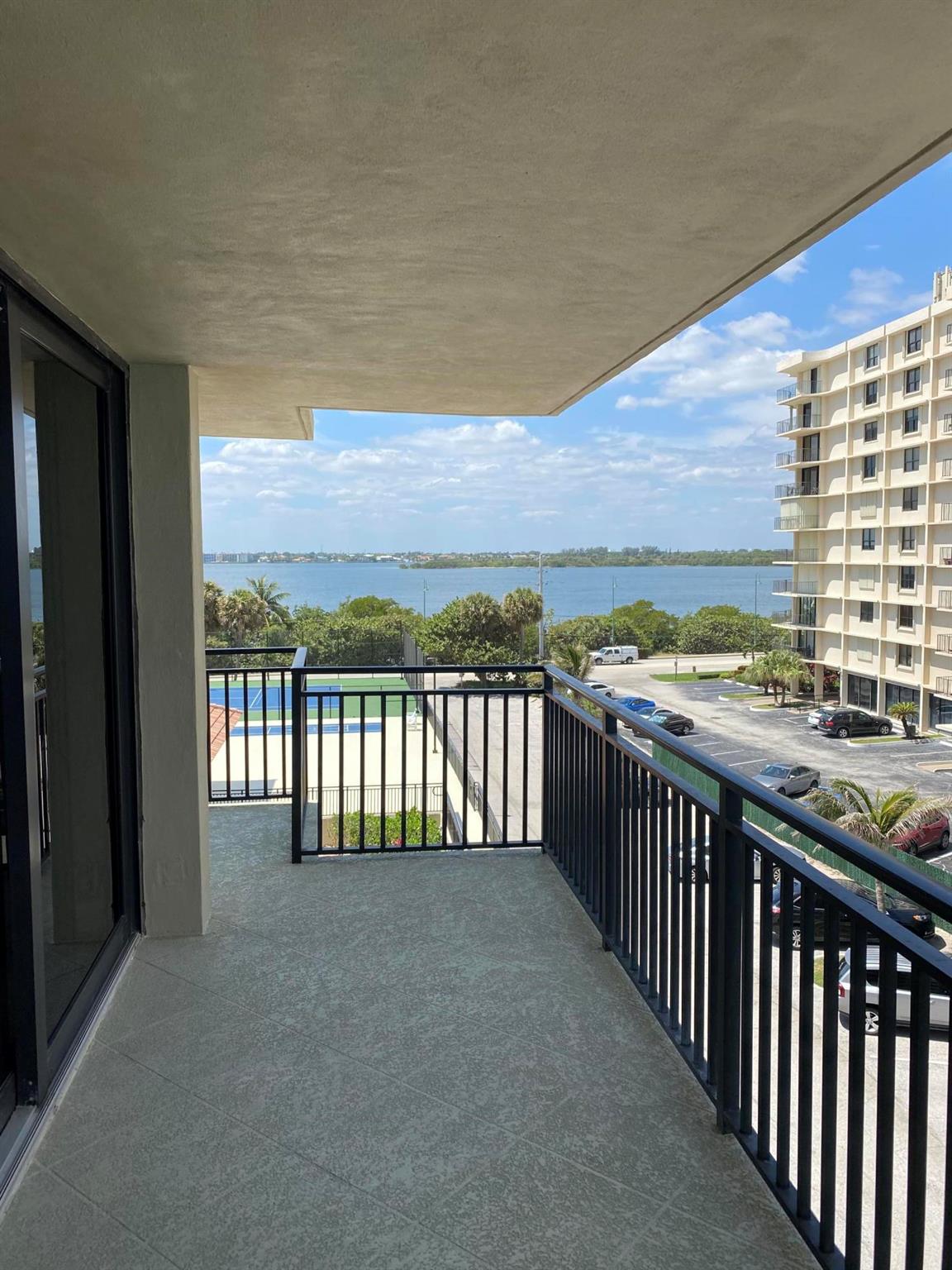 SEAGRAPE CONDO - Residential Lease