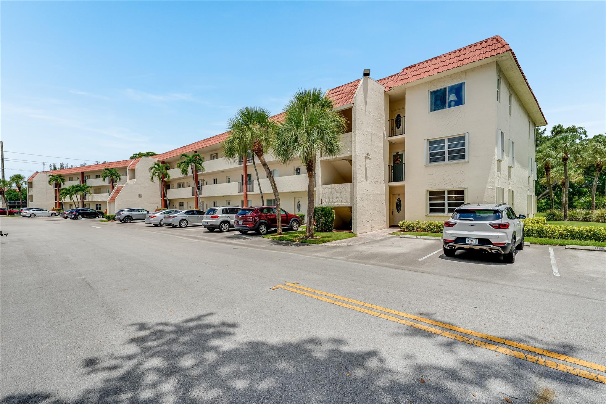 Hollybrook Golf & Tennis - Residential