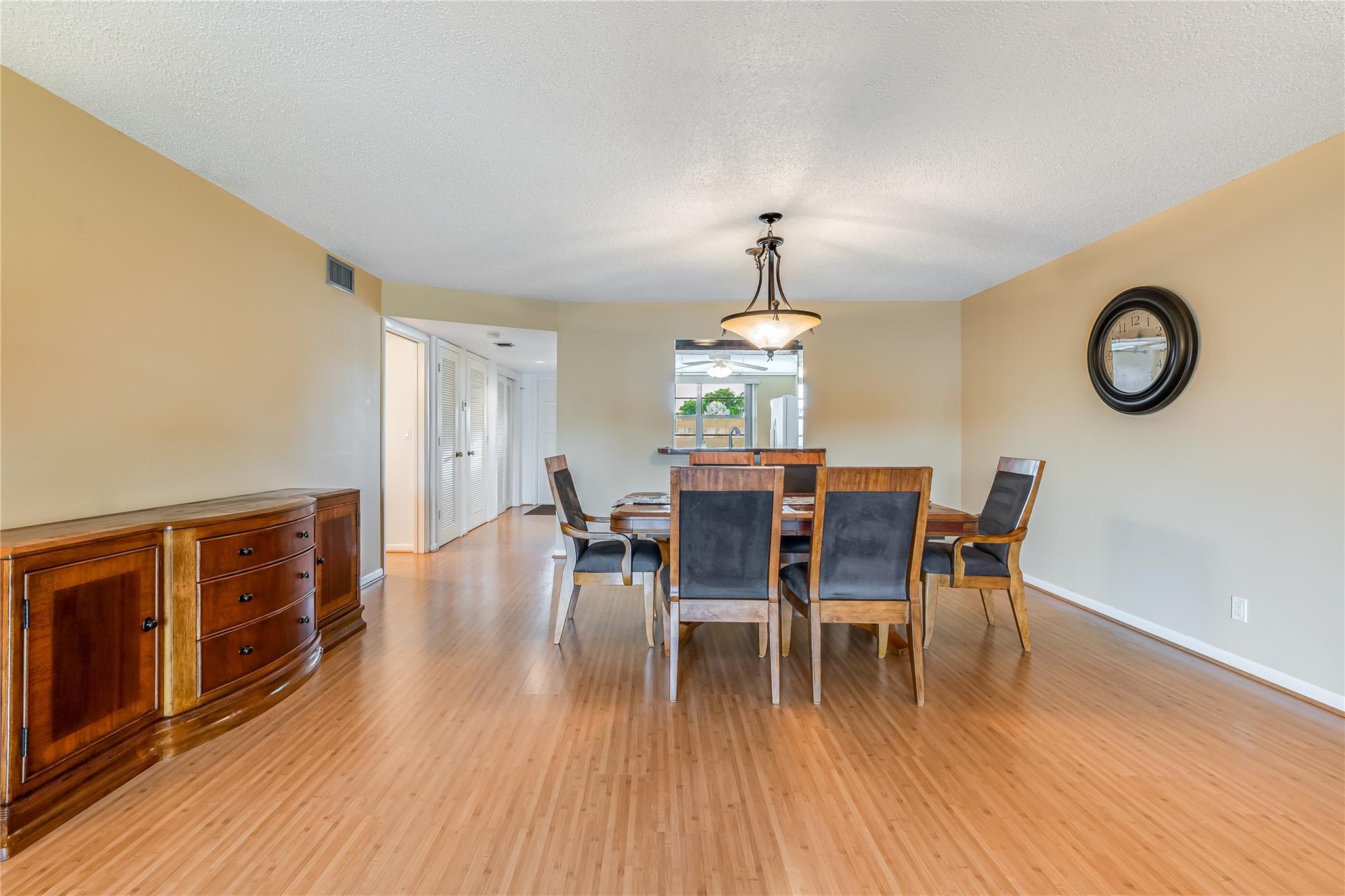 271 S Hollybrook Dr 304