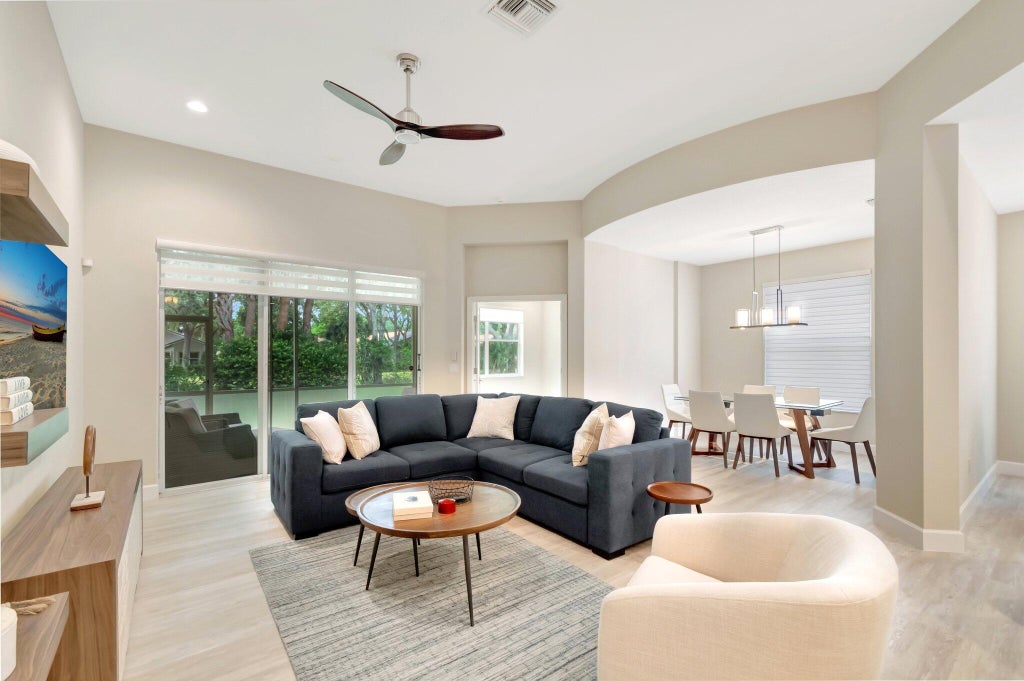 Photo of 12522 Via Ravenna, Boynton Beach, FL 33436 (MLS # R11095891)
