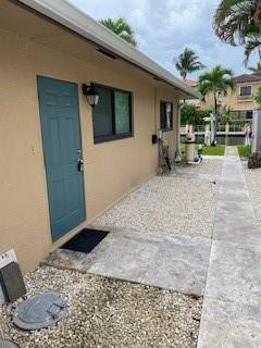 HILLSBORO ISLES - Residential Lease