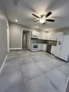 HILLSBORO ISLES - Residential Lease