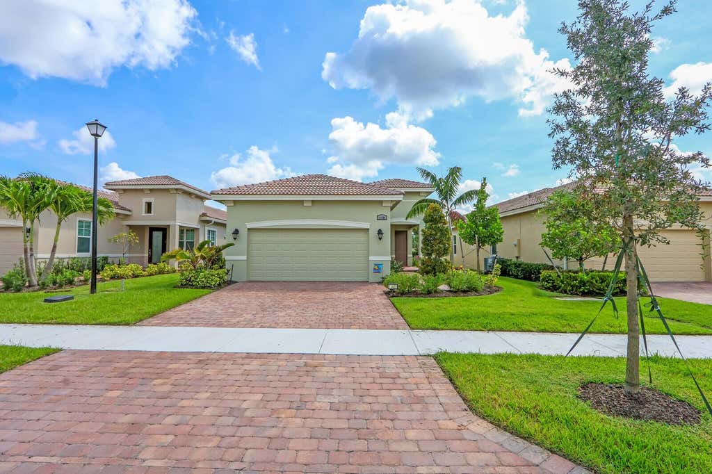Photo of 11485 SW Visconti Way, Port St Lucie, FL 34986 (MLS # R10905995)