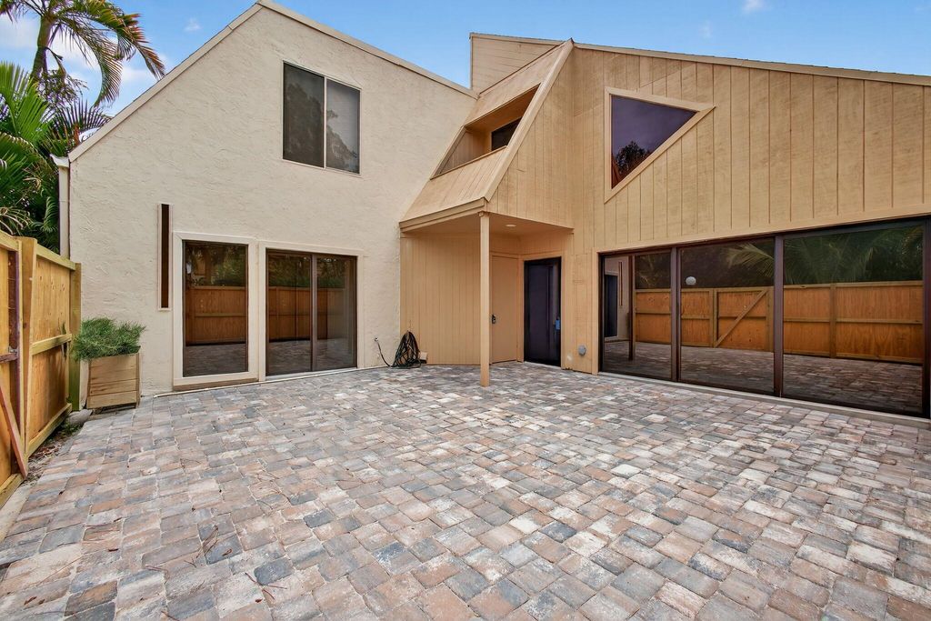 Photo of 1100 SE Mitchell Avenue #901, Port Saint Lucie, FL 34952 (MLS # R11103900)