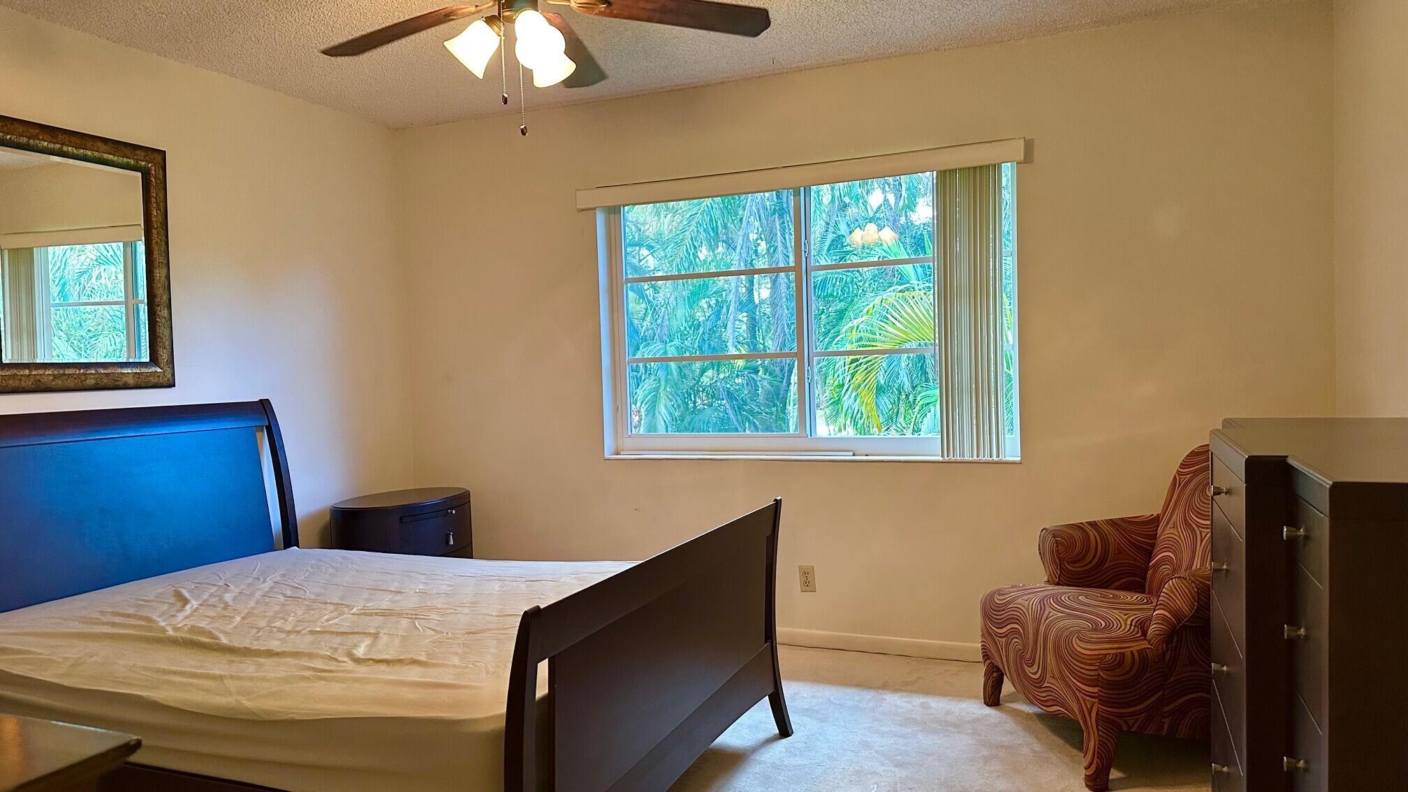 OAKLAND GROVE VILLAGE CONDO - Residential