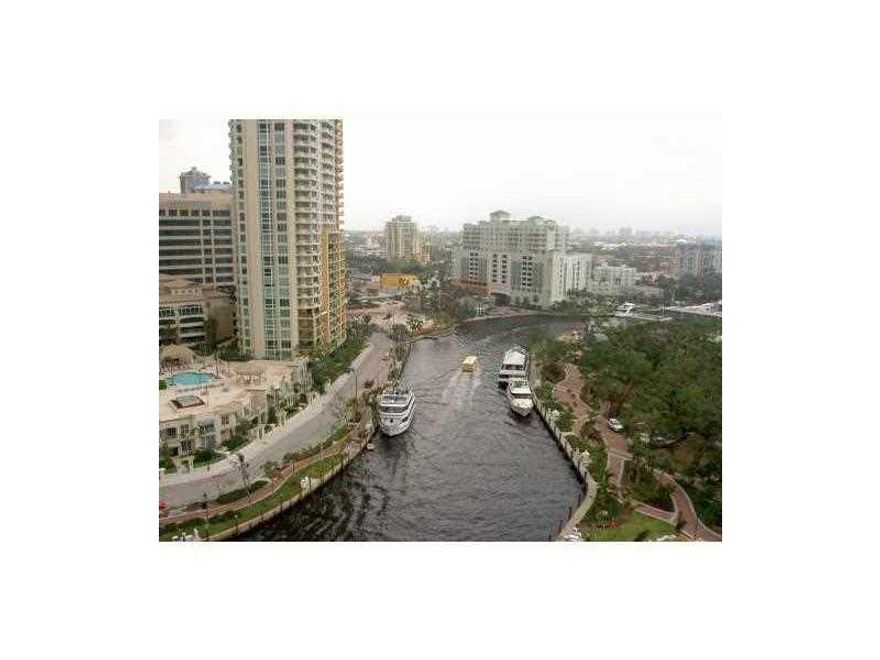 Investor owned, RIVER FACING, 1 bed, in popular downtown, RIVERFRONT building.  TENANT OCCUPIED until July 2016, collect monthly rent until then! Popular stack for viewing riverfront activities. Pet friendly,  5-star amenities include 25th fl rooftop pool , basketball/racquetball court, business center, 24/7 security.