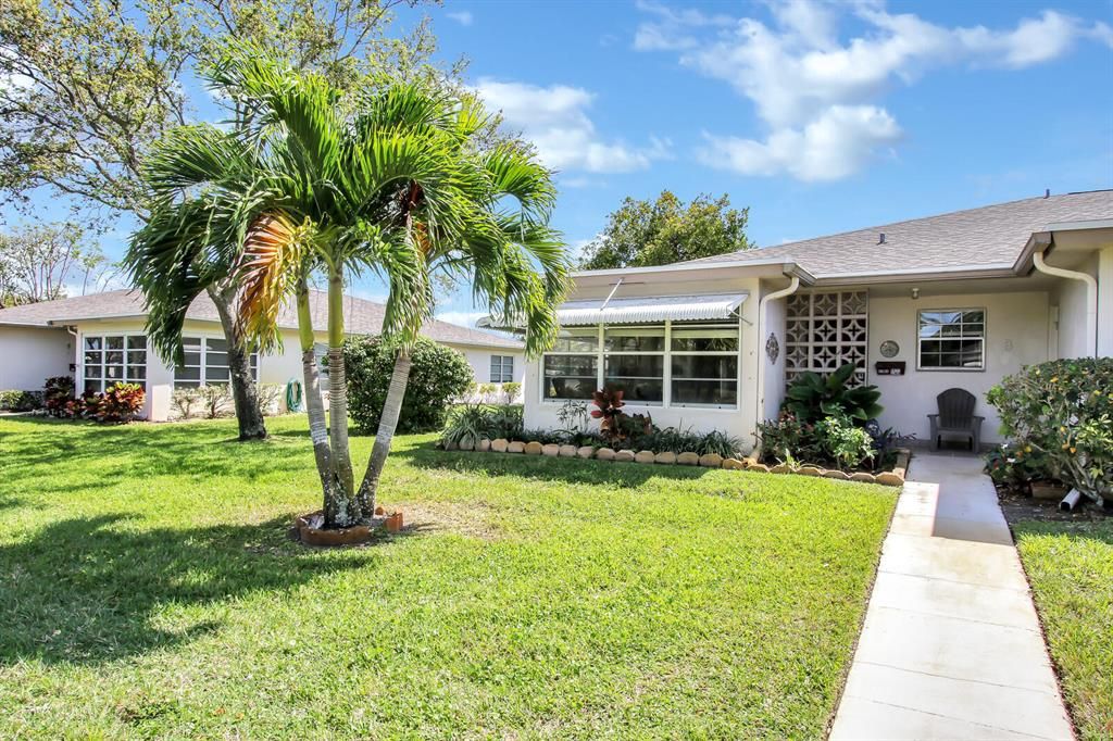 Photo of 1385 High Point Boulevard W #A, Delray Beach, FL 33445 (MLS # R10881639)