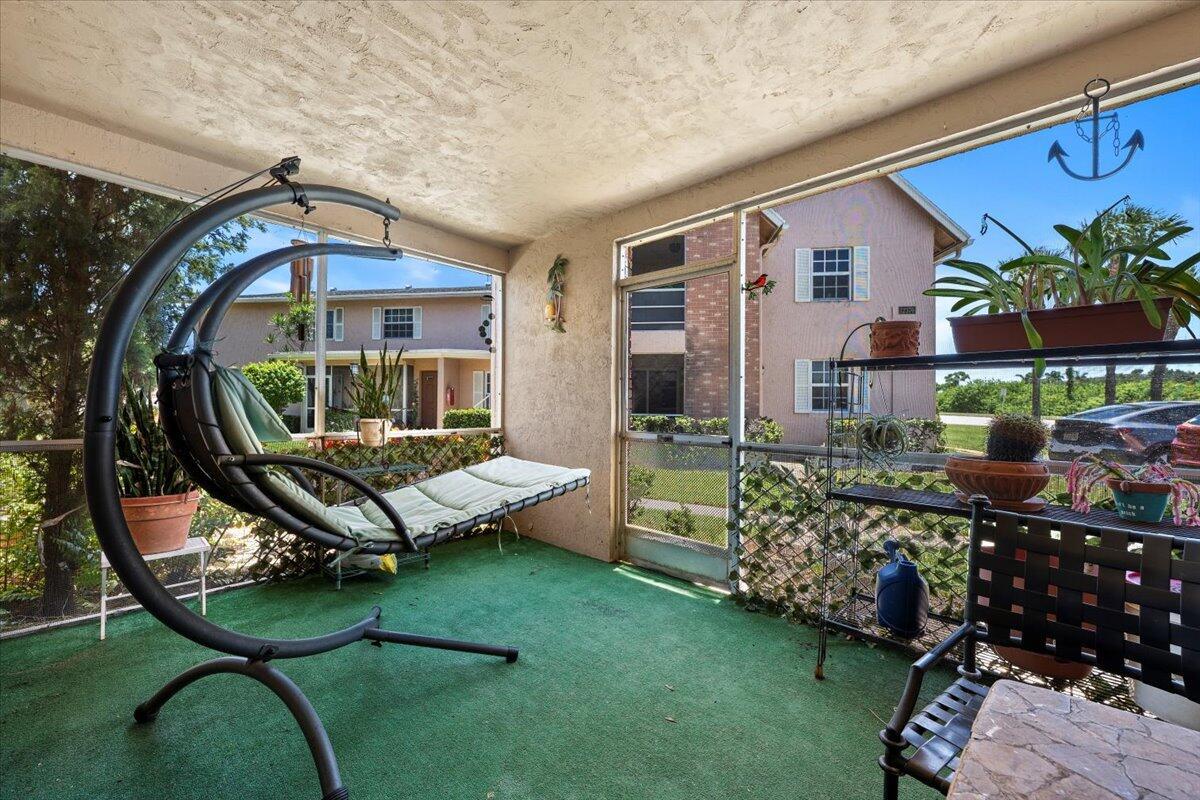 12386 Alt A1a N1, Palm Beach Gardens, FL, 33410/$249,900 3 12386 Alt A1a N1