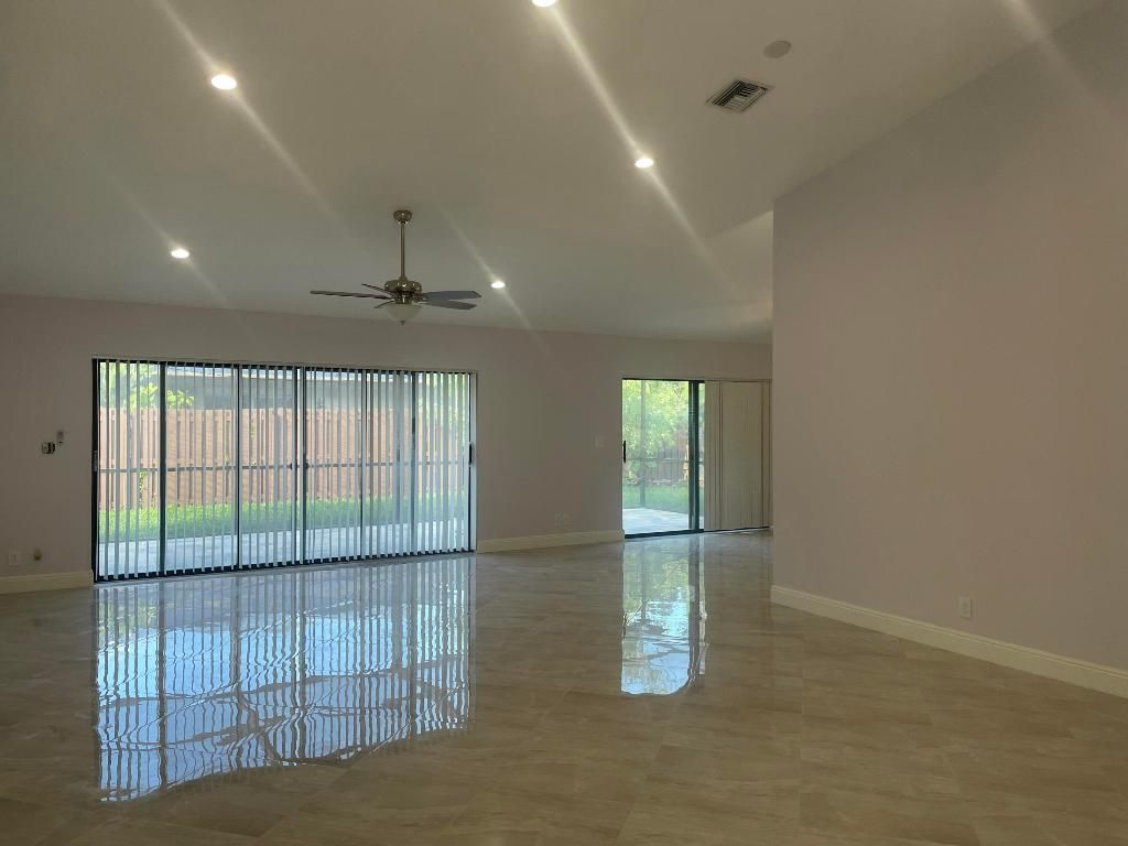 Photo of 313 N Country Club Boulevard, Boca Raton, FL 33487 (MLS # R11062427)