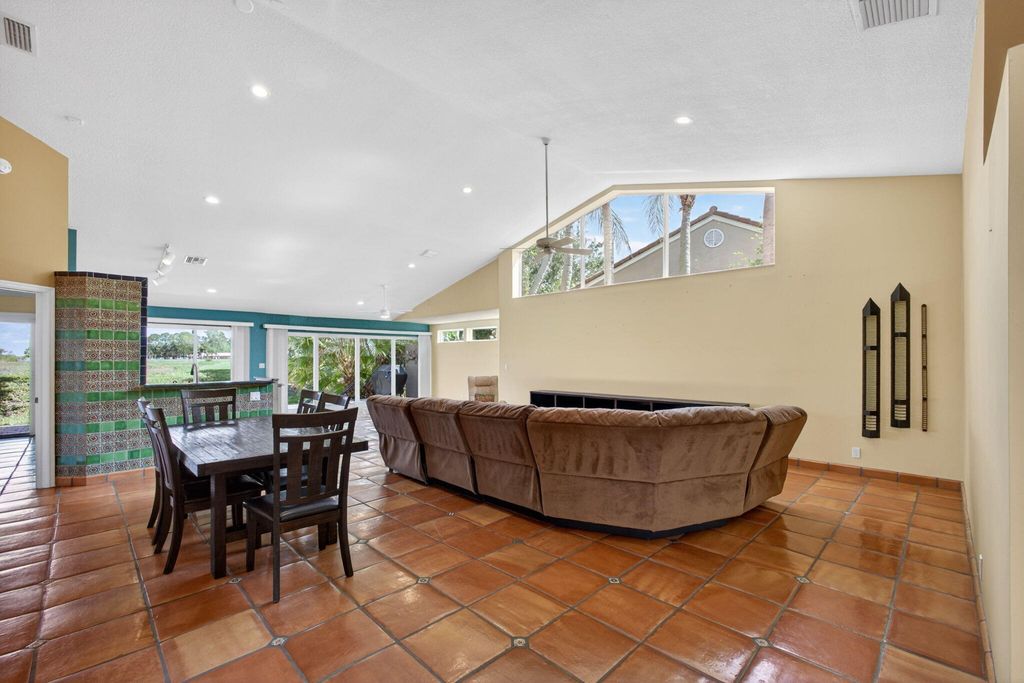 Photo of 1404 Mahogany Place, Palm Beach Gardens, FL 33418 (MLS # B26021409)