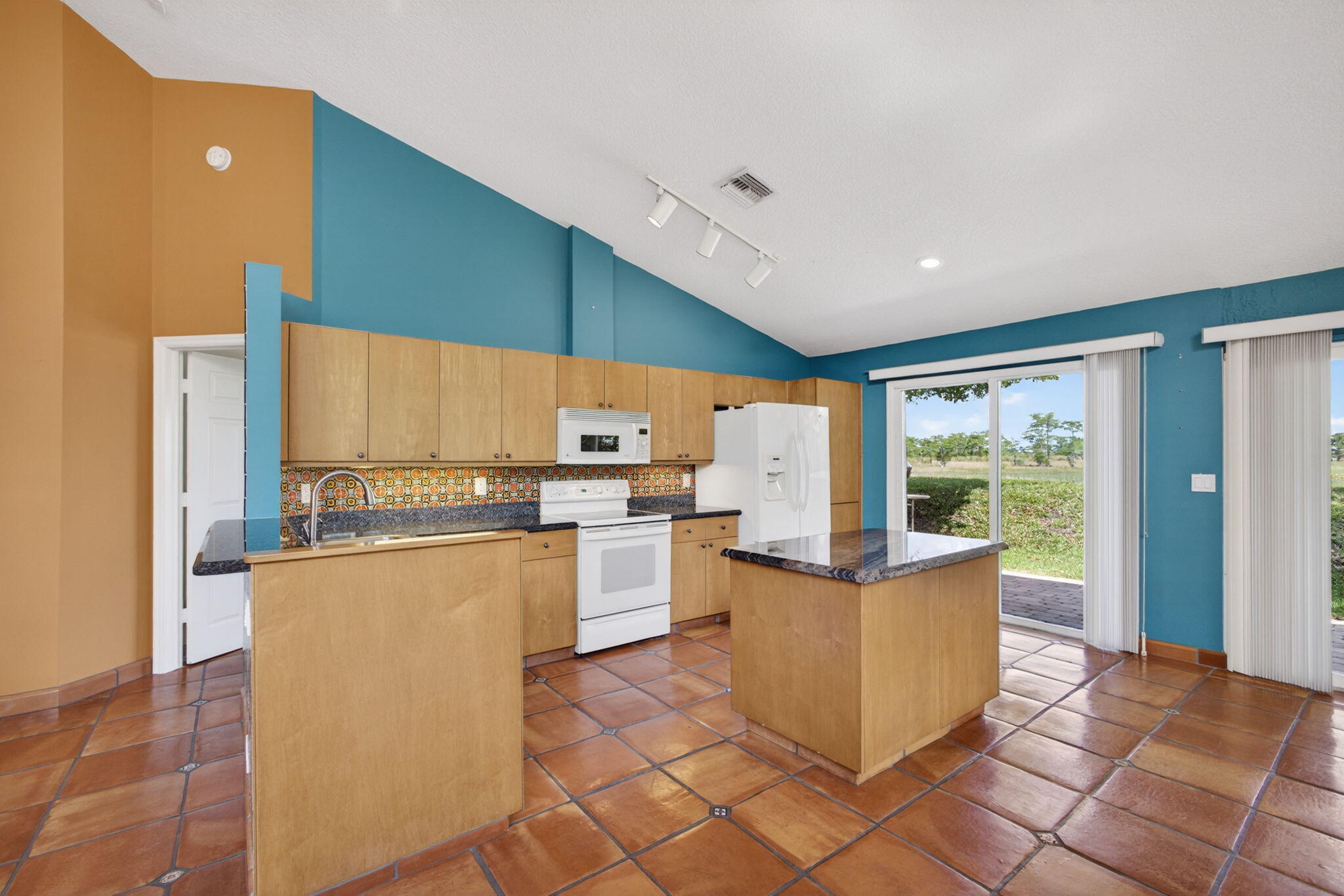 PGA RESORT COMMUNITY OF HEATHER RUN - Residential