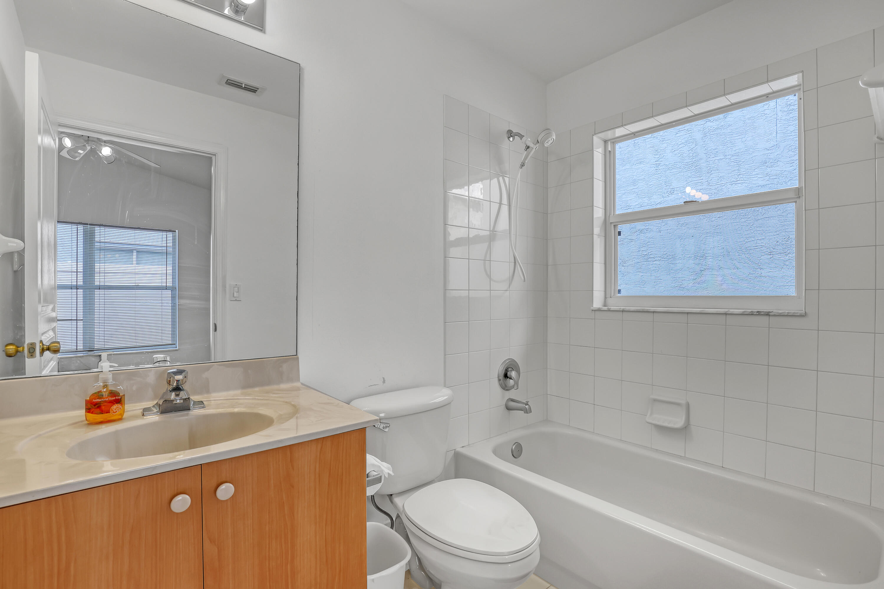 NAUTICA ISLES 4 - Residential