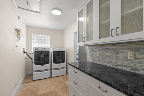 Tiny photo for 930 SE 10TH Court, Pompano Beach, FL 33060 (MLS # B26071887)