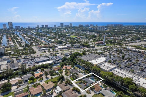 Tiny photo for 930 SE 10TH Court, Pompano Beach, FL 33060 (MLS # B26071887)