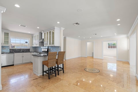Tiny photo for 930 SE 10TH Court, Pompano Beach, FL 33060 (MLS # B26071887)