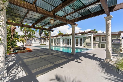 Tiny photo for 930 SE 10TH Court, Pompano Beach, FL 33060 (MLS # B26071887)