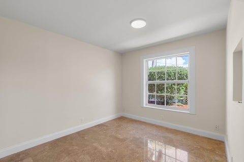Tiny photo for 930 SE 10TH Court, Pompano Beach, FL 33060 (MLS # B26071887)