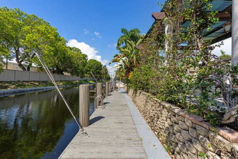 Tiny photo for 930 SE 10TH Court, Pompano Beach, FL 33060 (MLS # B26071887)