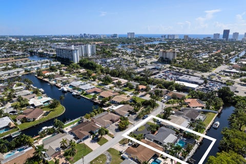 Tiny photo for 930 SE 10TH Court, Pompano Beach, FL 33060 (MLS # B26071887)