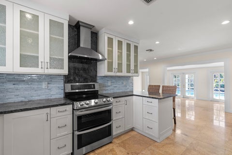 Tiny photo for 930 SE 10TH Court, Pompano Beach, FL 33060 (MLS # B26071887)