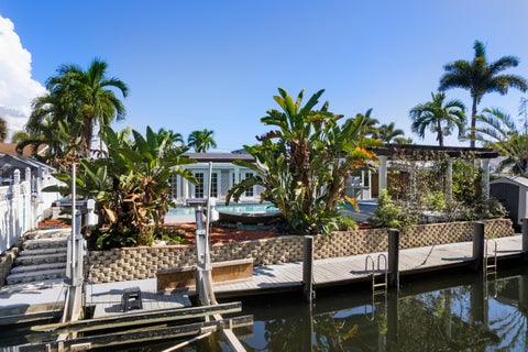 Tiny photo for 930 SE 10TH Court, Pompano Beach, FL 33060 (MLS # B26071887)