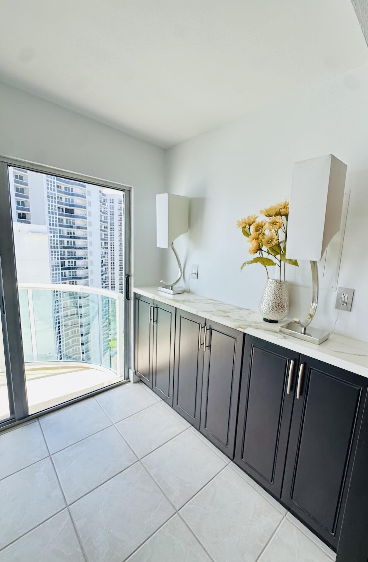 SOUTHPOINT CONDO - Residential Lease