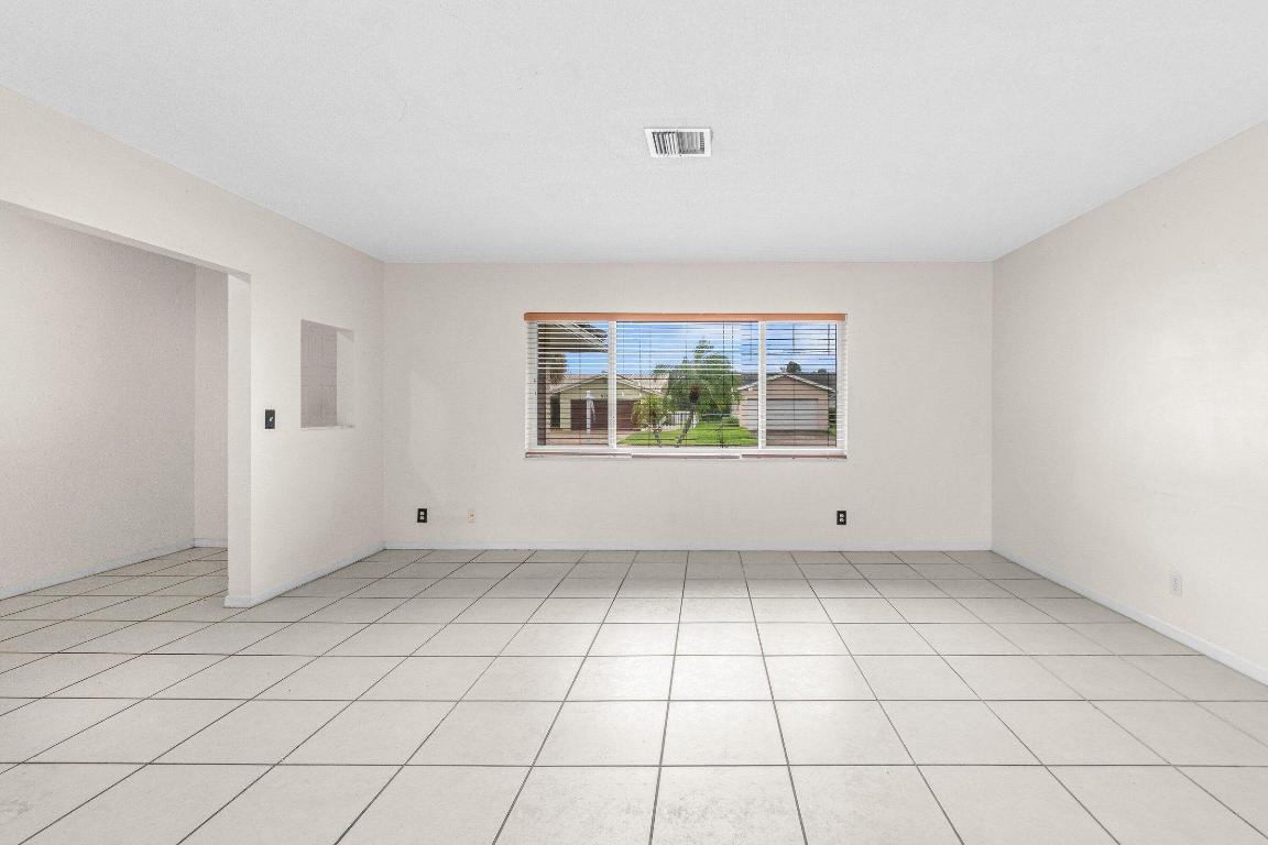 BOCA RATON SQUARE UNIT 12 - Residential