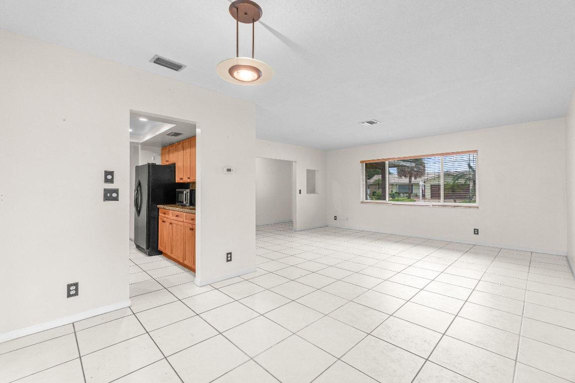 BOCA RATON SQUARE UNIT 12 - Residential