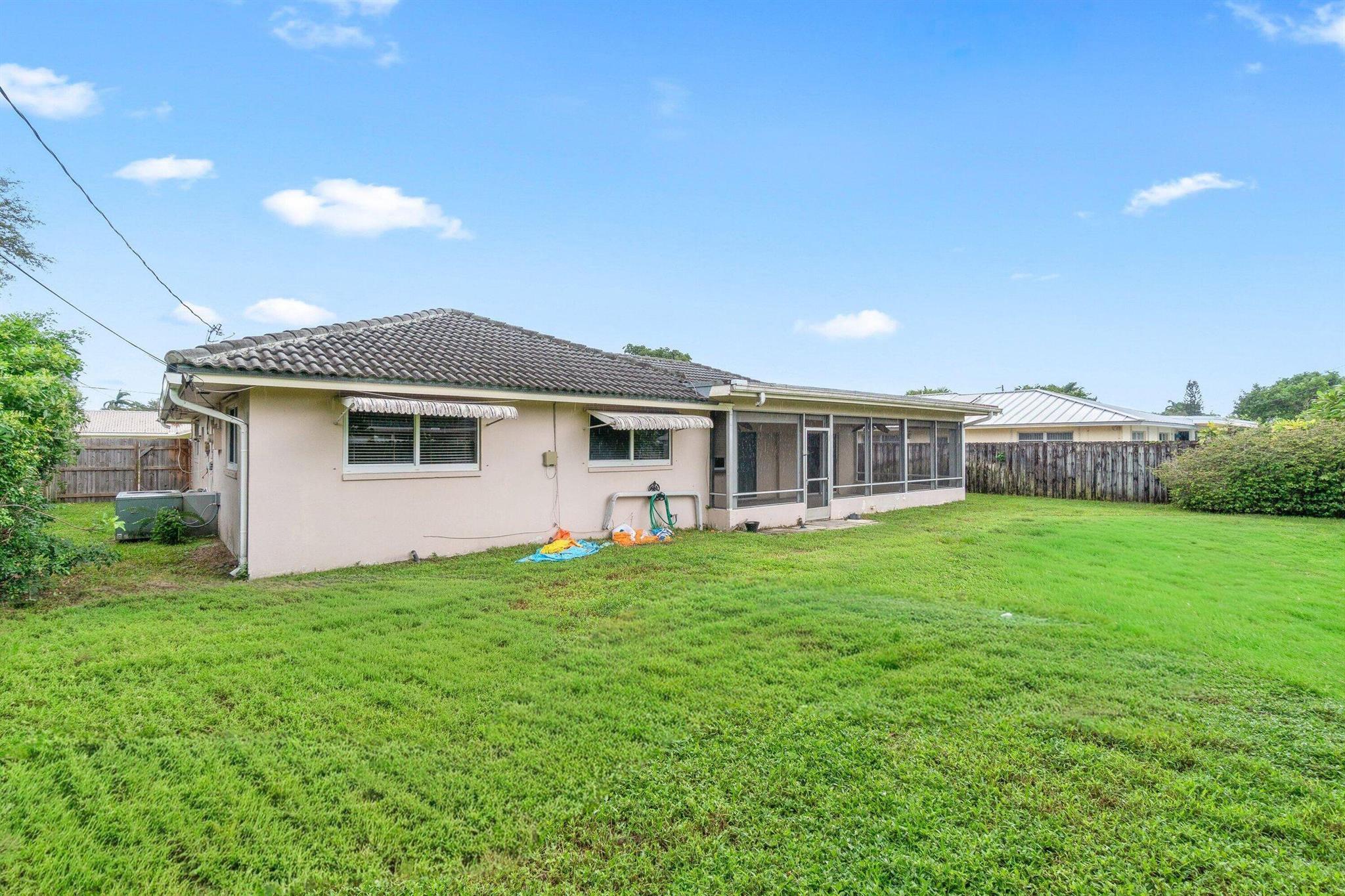 BOCA RATON SQUARE UNIT 12 - Residential