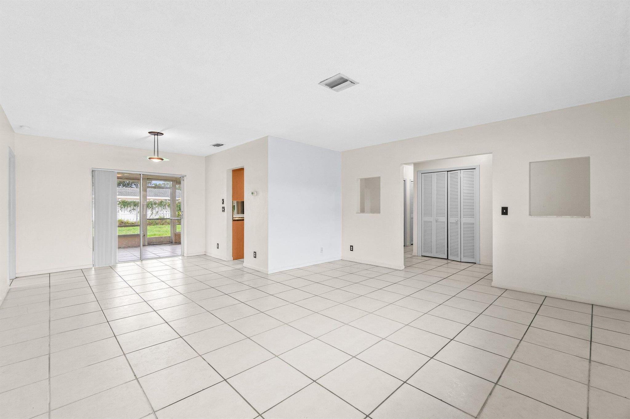 BOCA RATON SQUARE UNIT 12 - Residential