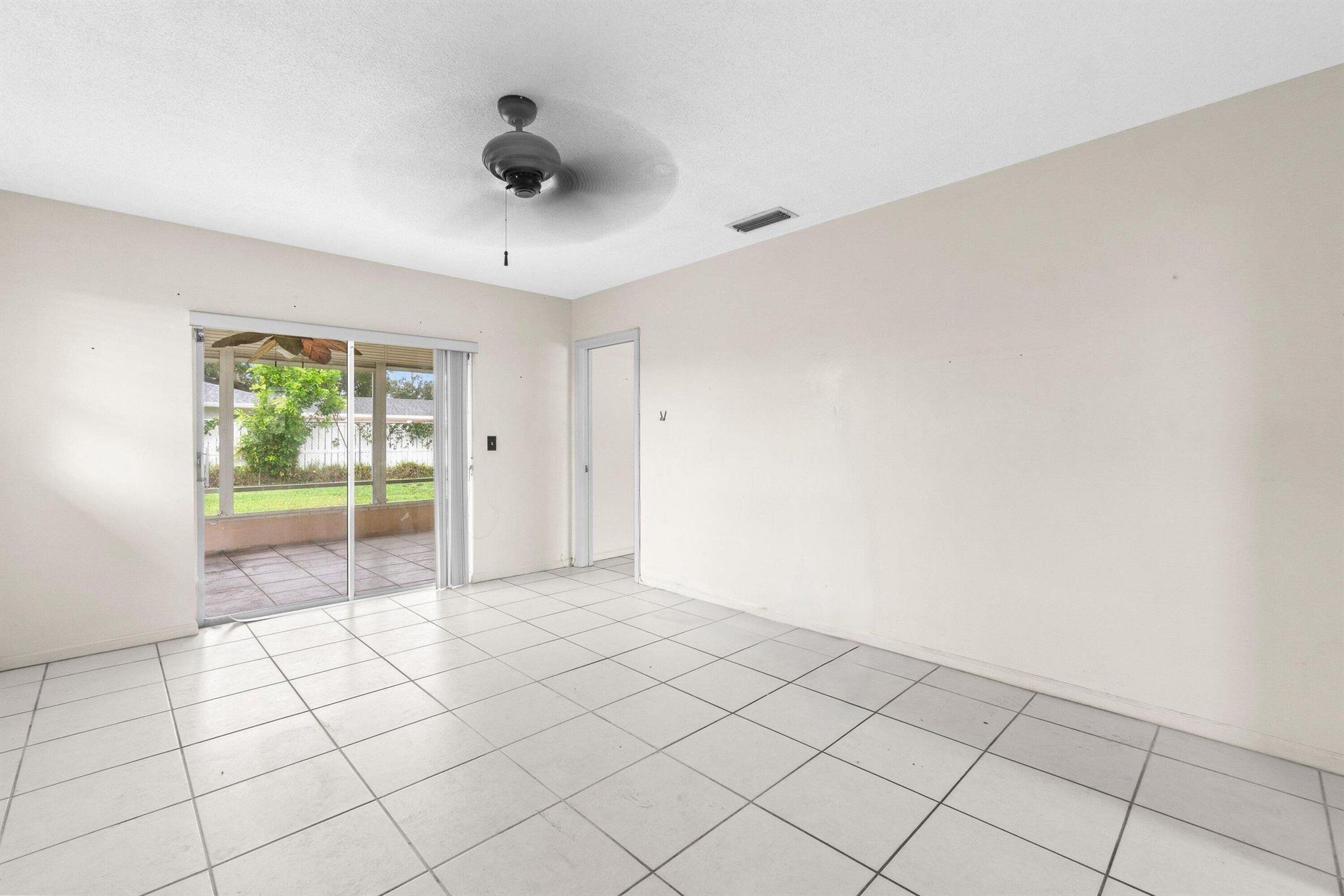 BOCA RATON SQUARE UNIT 12 - Residential